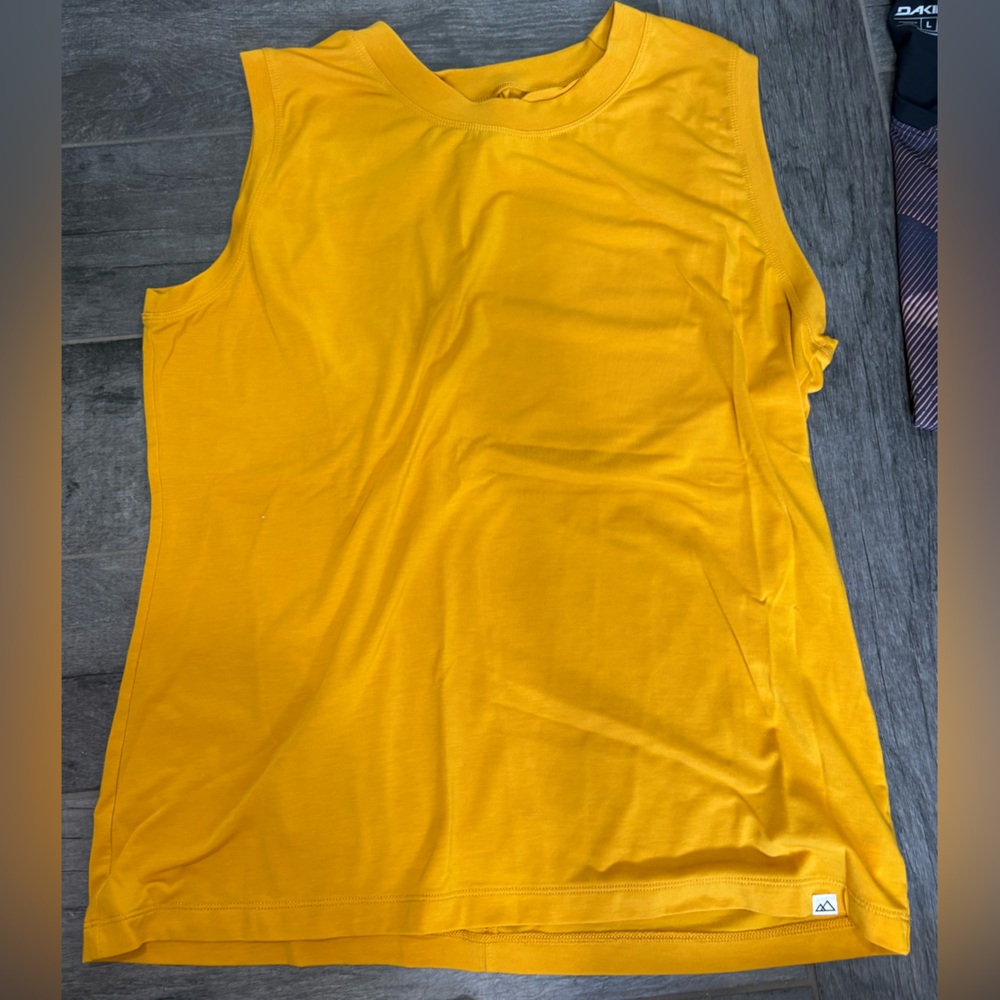 Yellow Sleeveless Top Brand New WILD rye